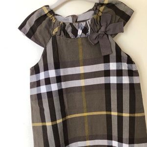 BURBERRY GIRL DRESS/ size 4Y